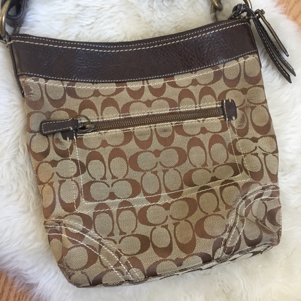 Coach Signature Print Cross Body Bag - Picture 3 of 8